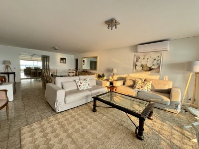 Venta Apartamento 3 Dormitorios Punta Del Este Mansa