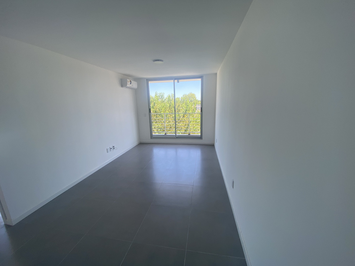 En venta apartamento en Maldonado, muy buena Renta.