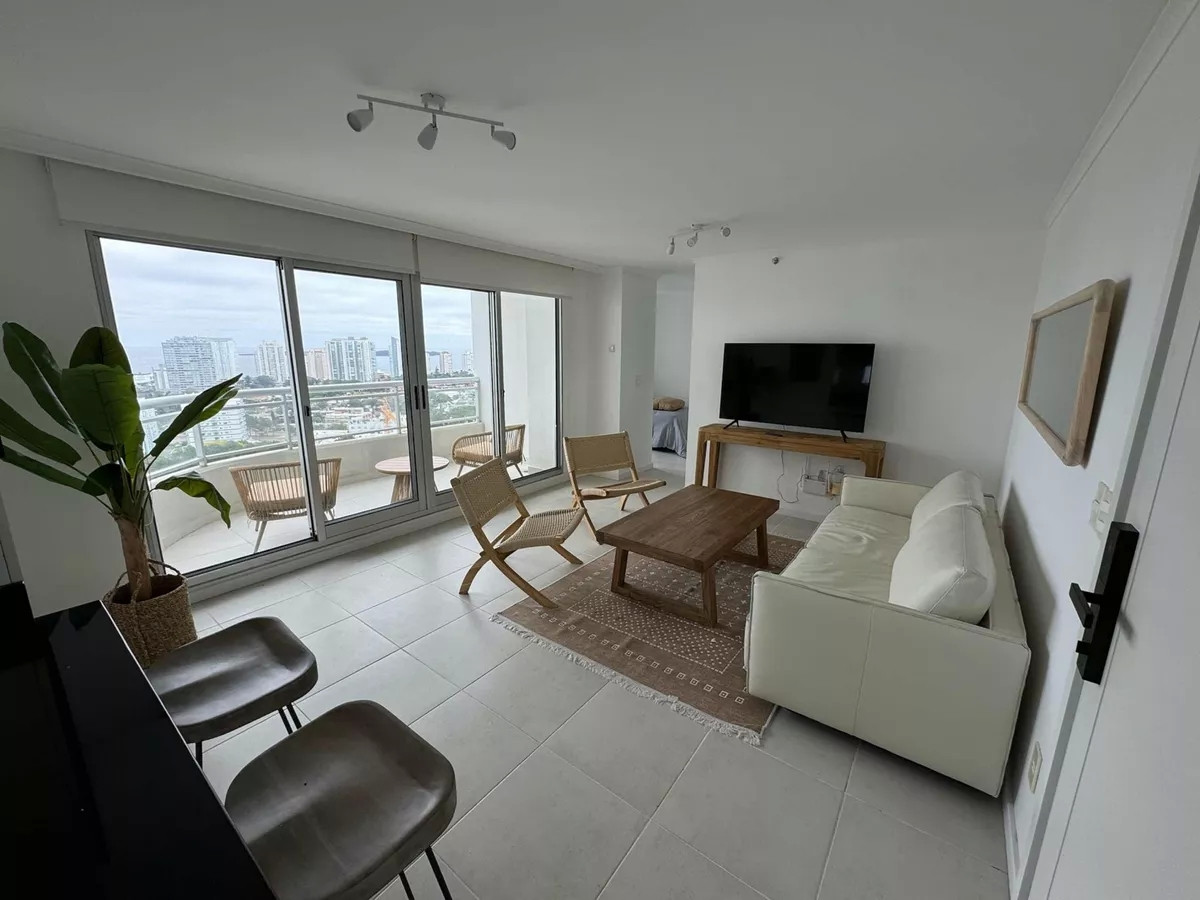 Venta Apartamento 1 dormitorio y medio Punta del Este