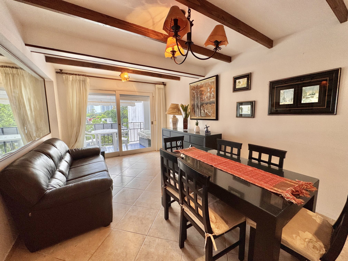 En venta apartamento en Aidy Grill, Punta del Este.