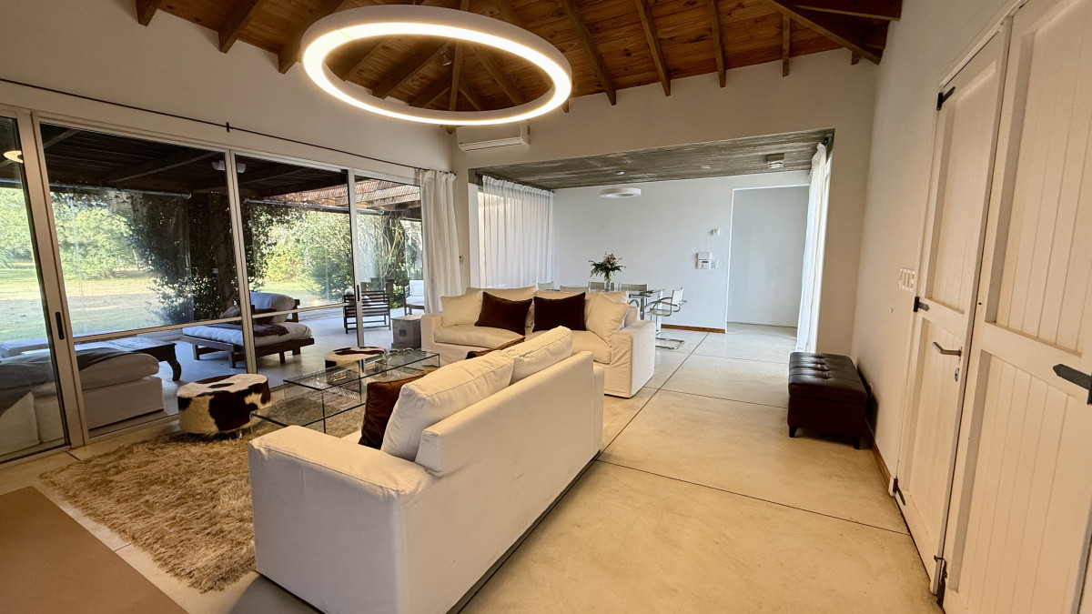 Venta Casa 4 dormitorios Rincón del Indio Punta del Este