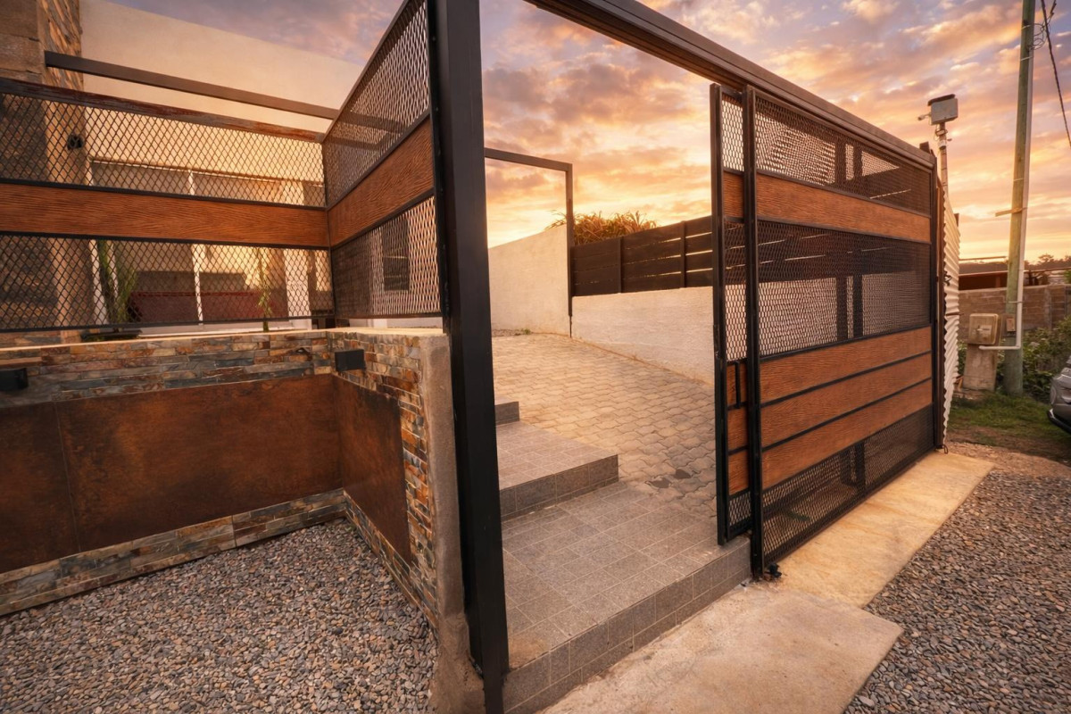 Venta de Casa en Barrio 4H 