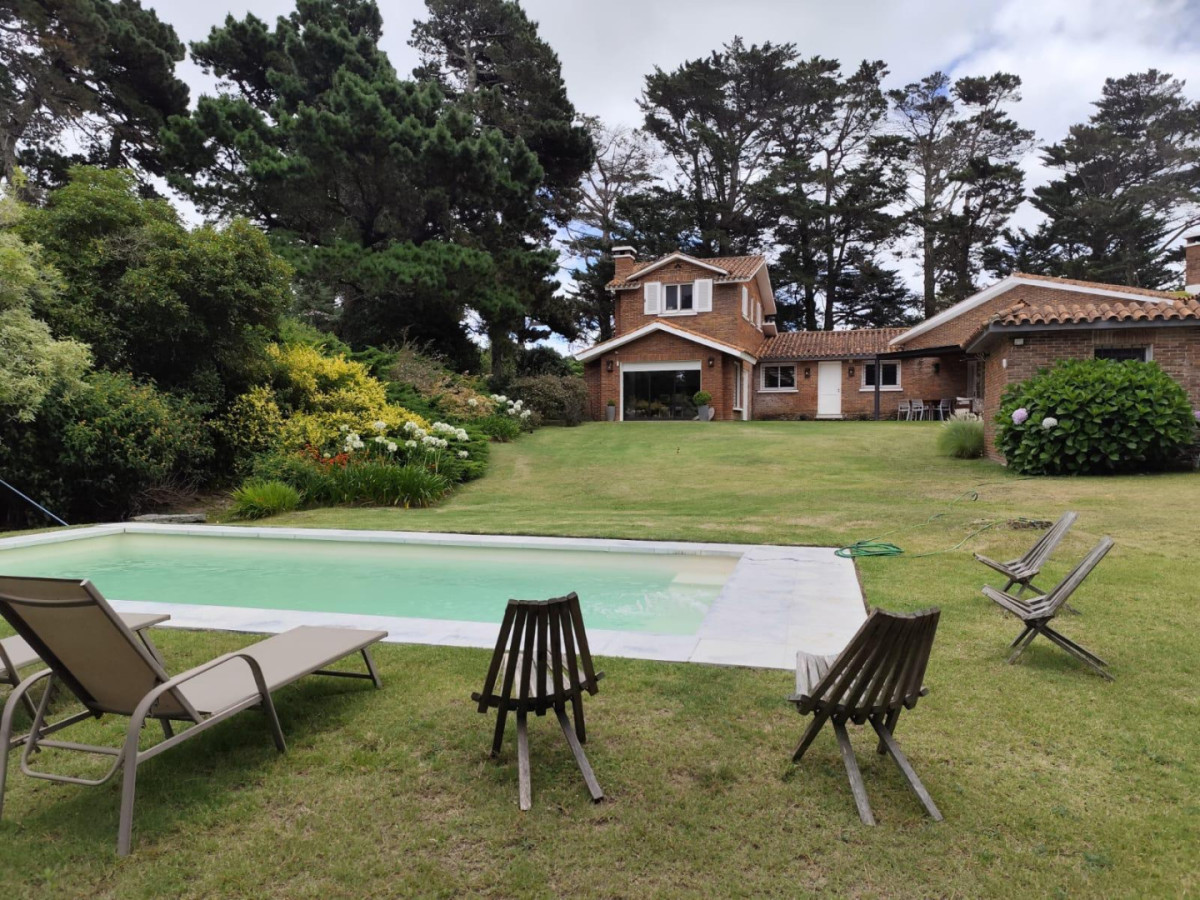 Alquiler temporal casa 4 dormitorios San rafael