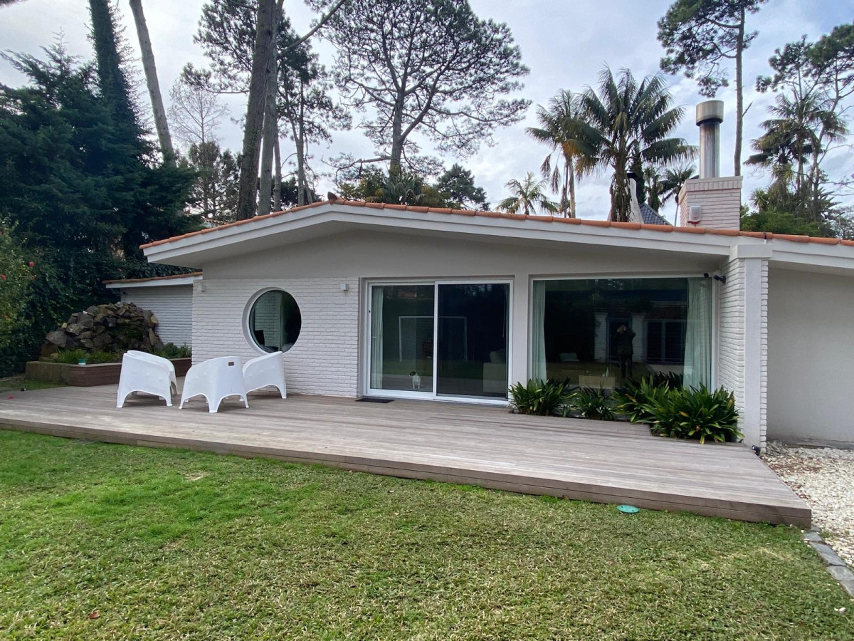 Alquiler temporal casa 4 dormitorios Mansa