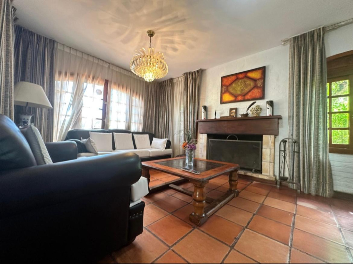 Venta y alquiler de Chalet Punta Ballena-Portezuelo