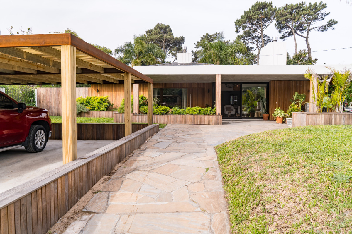 Venta Casa 4 dormitorios mas dependencia Punta del Este