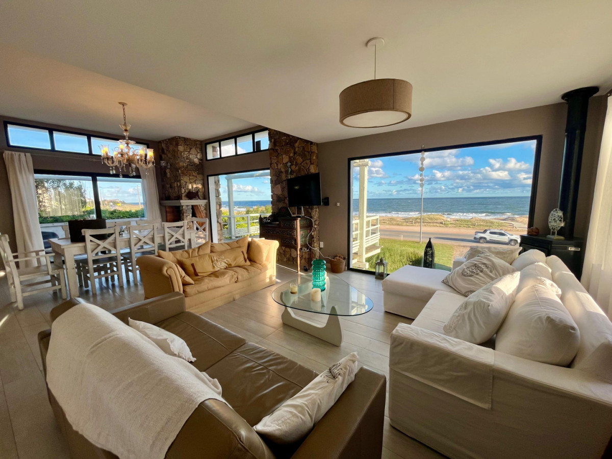 VENTA CASA MANANTIALES