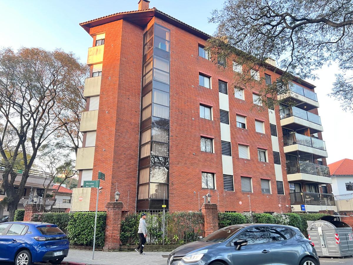 Venta Apartamento 2 Dormitorios con Garage Parque Batlle Montevideo 