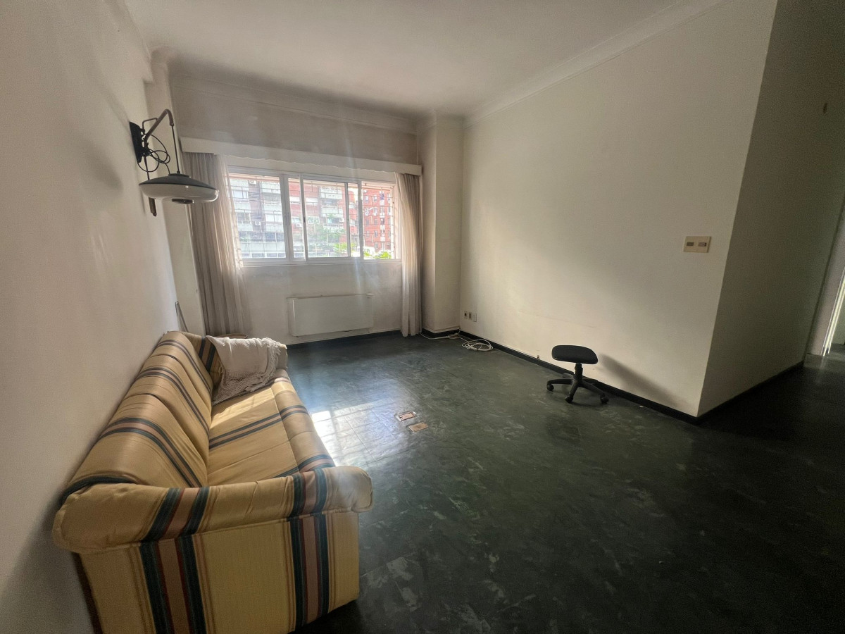 Venta Apartamento 3 Dormitorios Centro Montevideo R