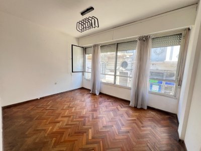 Alquiler Apartamento 1 Dormitorio Ciudad Vieja Montevideo R