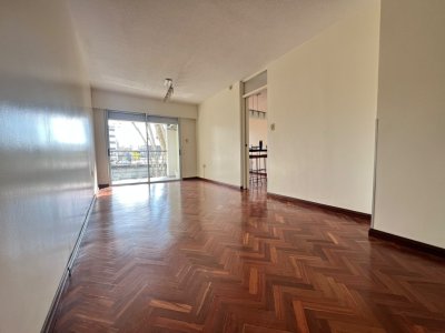 Alquiler Apartamento 3 Dormitorios Tres Cruces Montevideo R