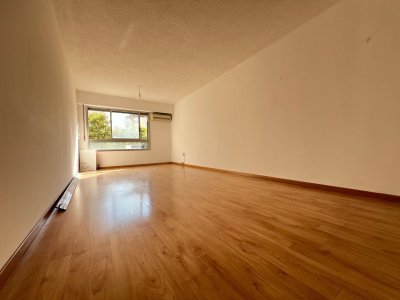 Alquiler Apartamento 2 Dormitorios Tres Cruces Montevideo R