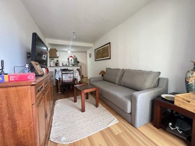 Alquiler Apartamento 2 Dormitorios Cordón Montevideo R