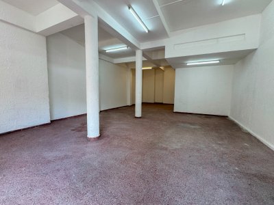 Venta Local Comercial Tres Cruces Montevideo R