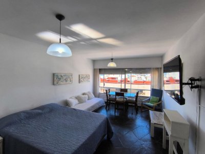 Monoambiente en Peninsula.