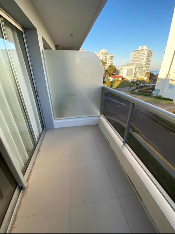 Apto 1 dormitorio en edificio The Point