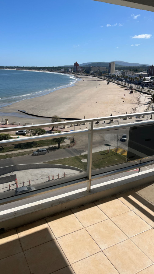 Apartamento con increíble vistas Piriápolis
