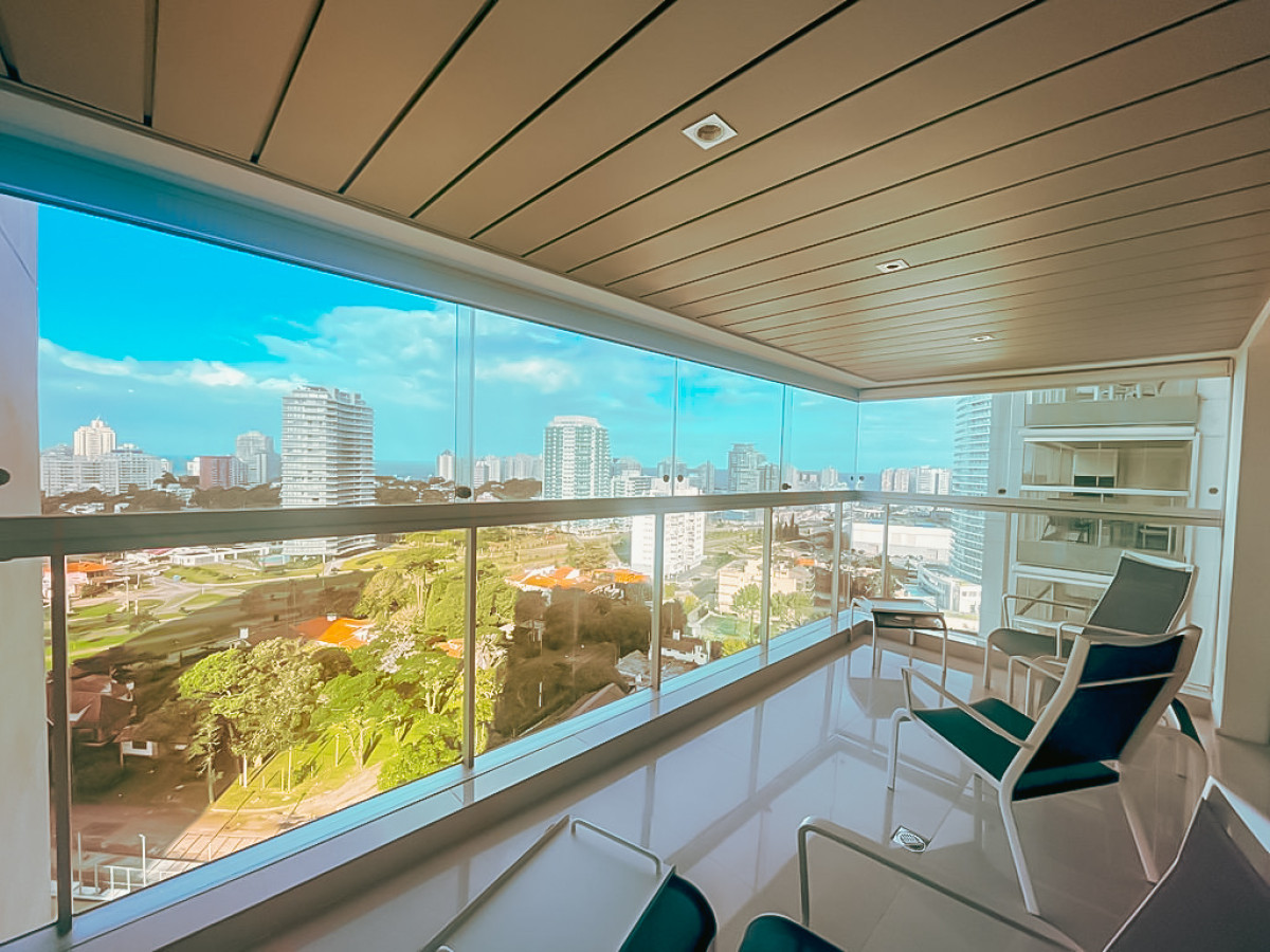 Apto en Miami Boulevard de 2 dorm