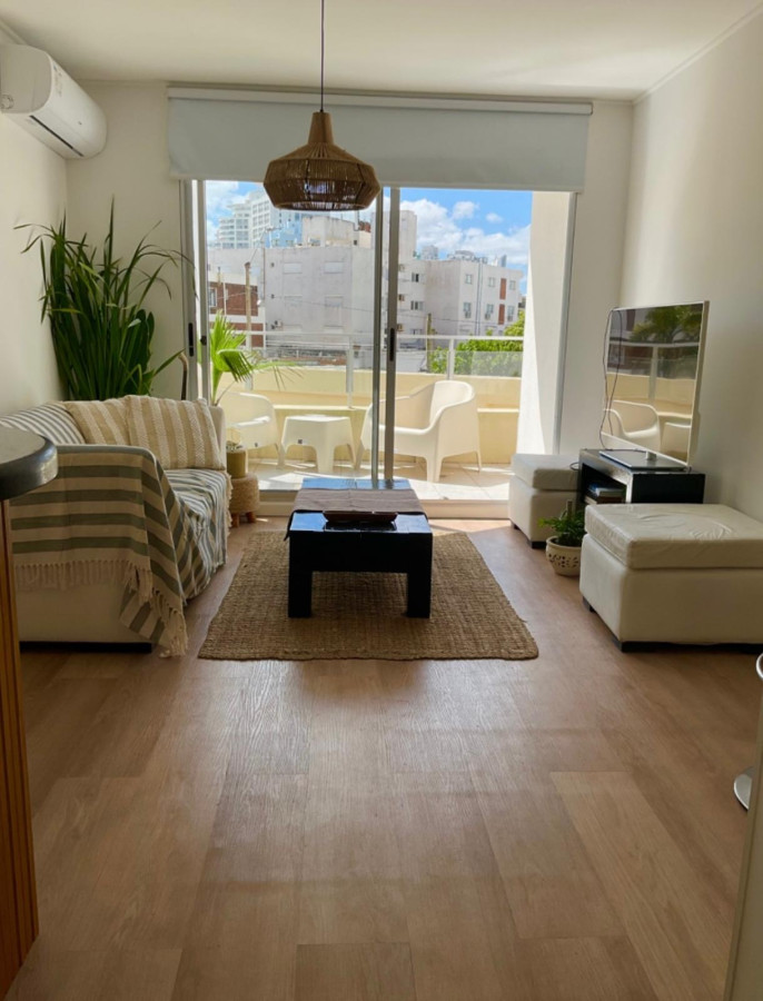 Hermoso apartamento reciclado a nuevo en Triangulo Brava, La Pastora, Punta del Este