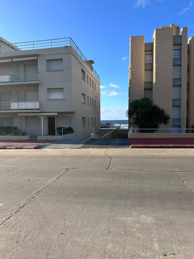Apartamento 1 dormitorio y medio en Peninsula