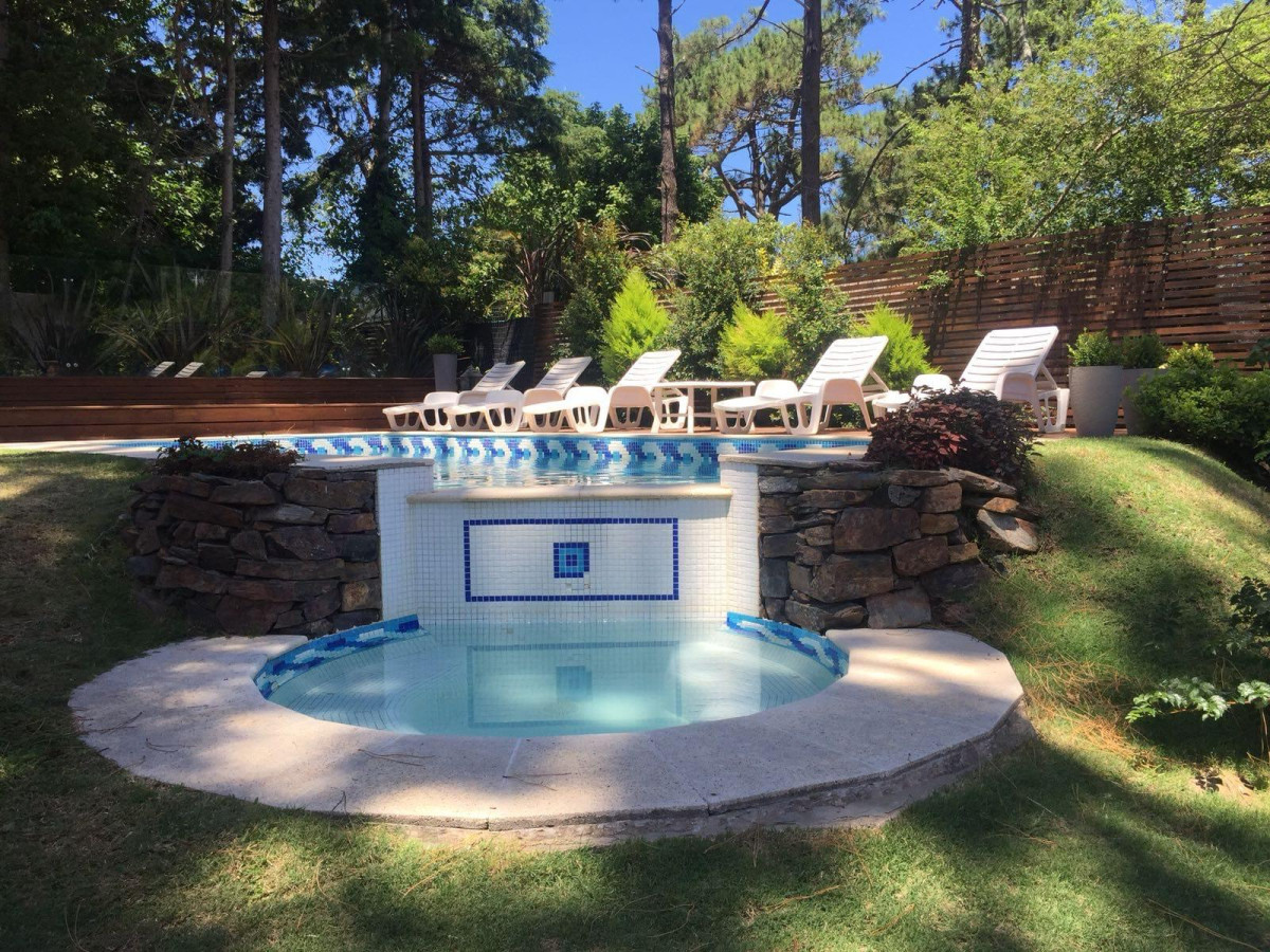 Casa de 3 dormitorios en alquiler anual