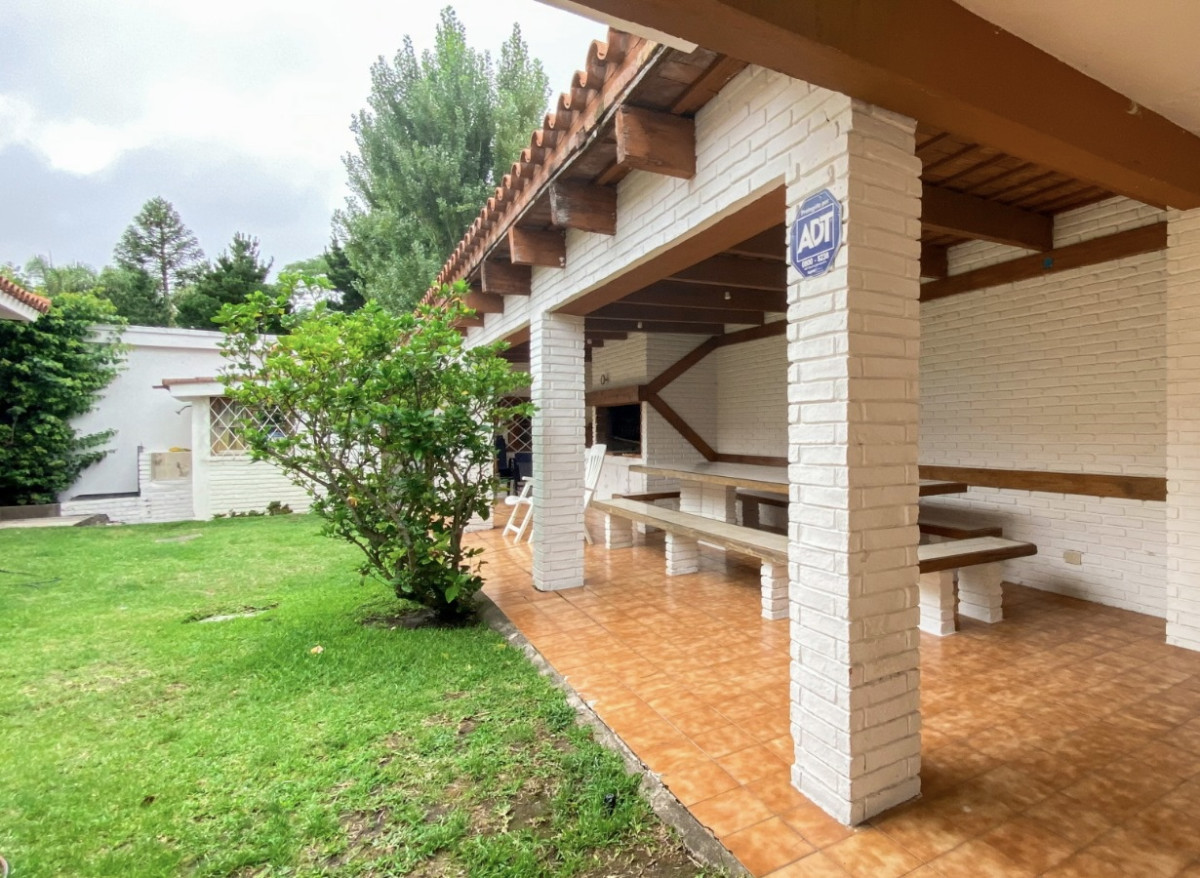 Casa en Playa Mansa con 3 dorm + dep