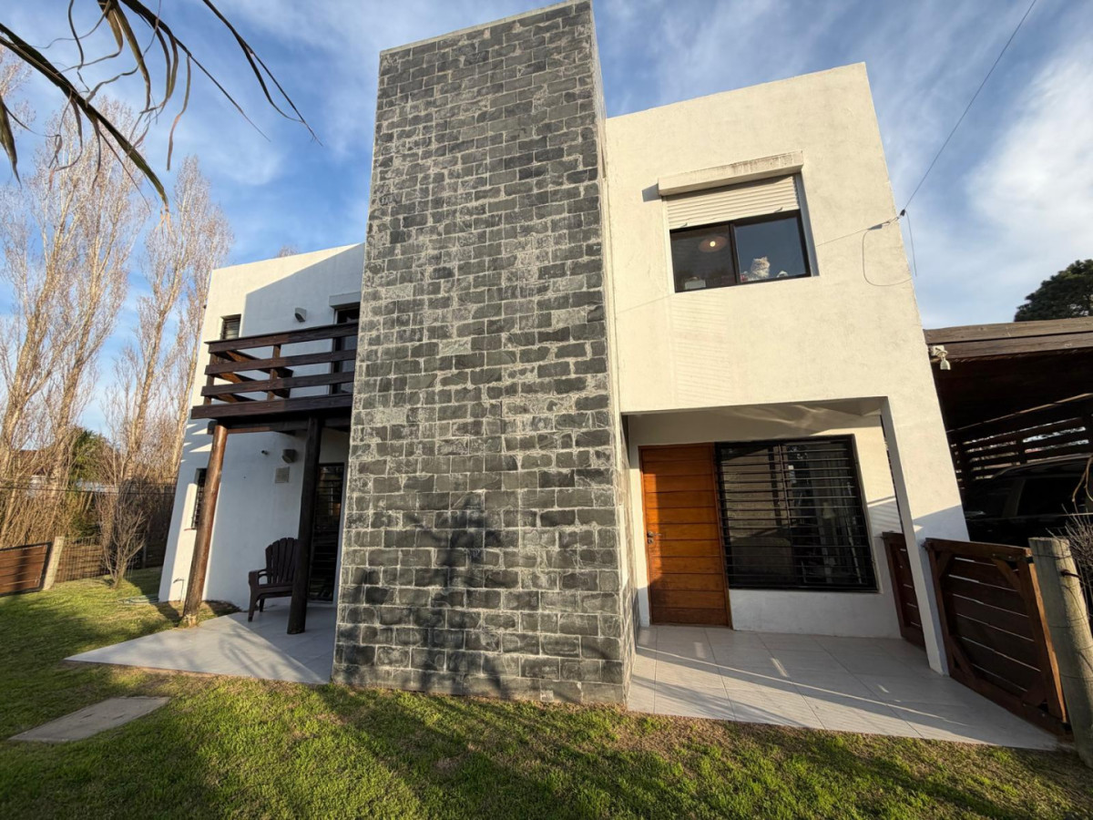 Casa en venta Pinares 4 dormitorios