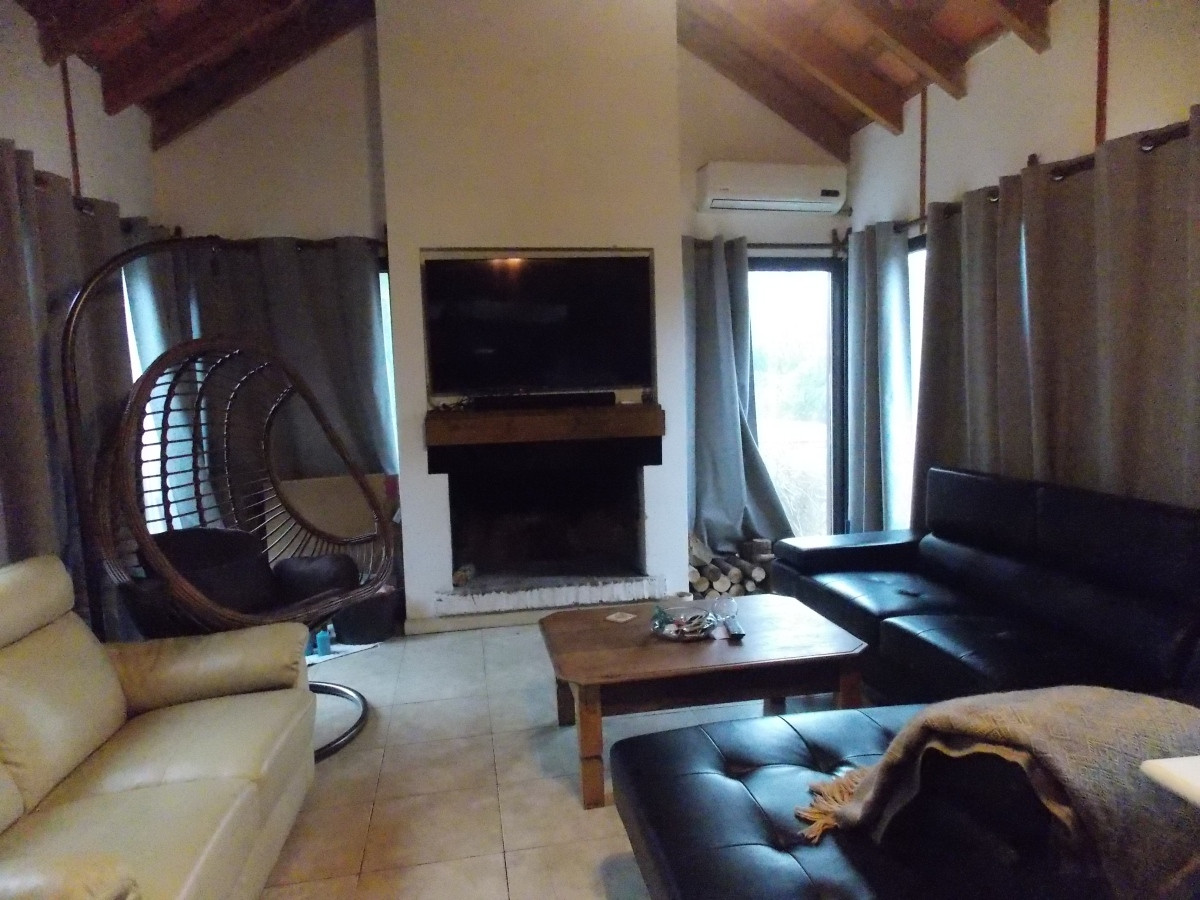 Casa en alquiler temporal Pinares Punta del Este .Disponible en Temporada