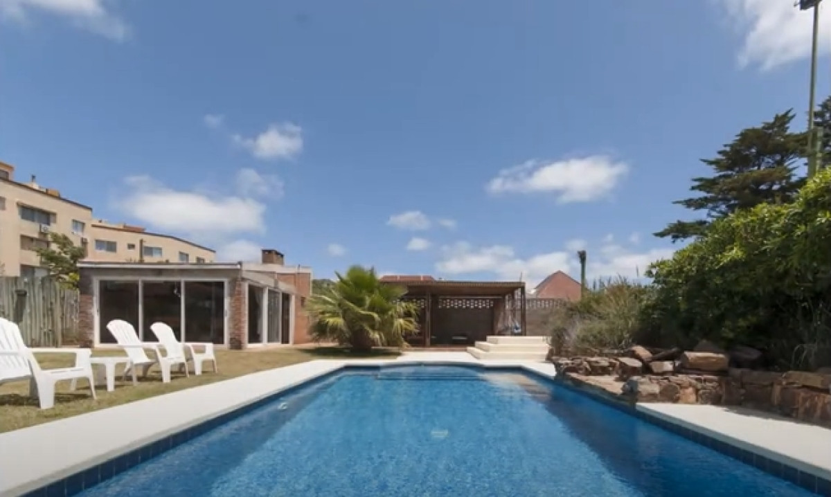 HERMOSA CASA EN ALQUILER TEMPORAL Y ANUAL EN PINARES