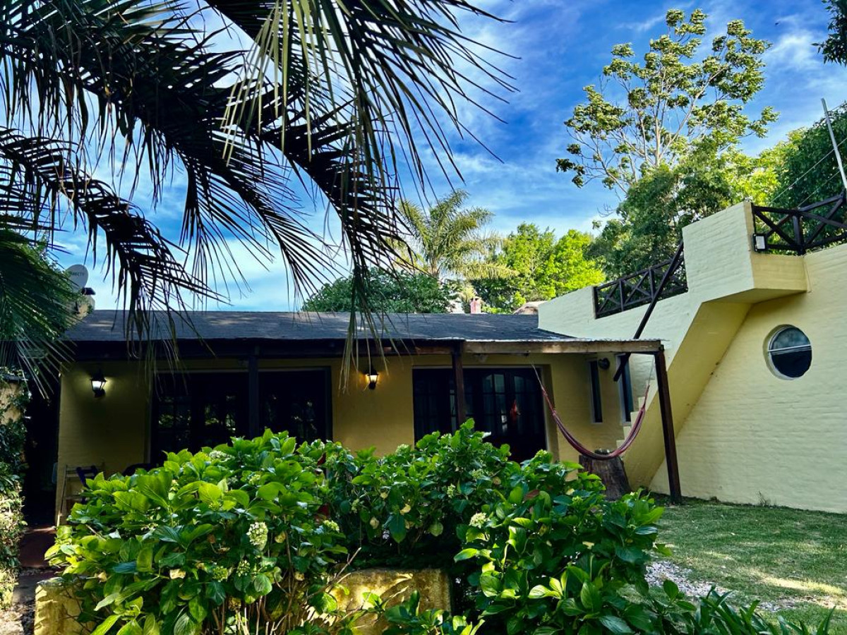 HERMOSA CASA EN VENTA EN PINARES