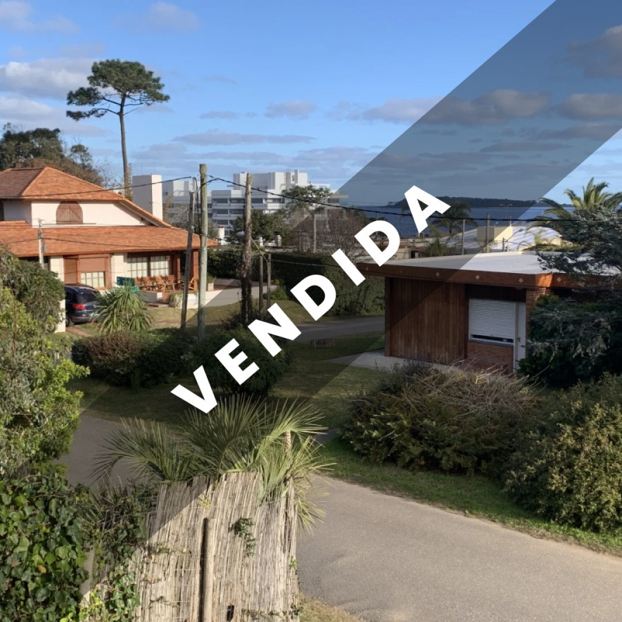 Apartamento En Venta 2 Dormitorios Playa Mansa 