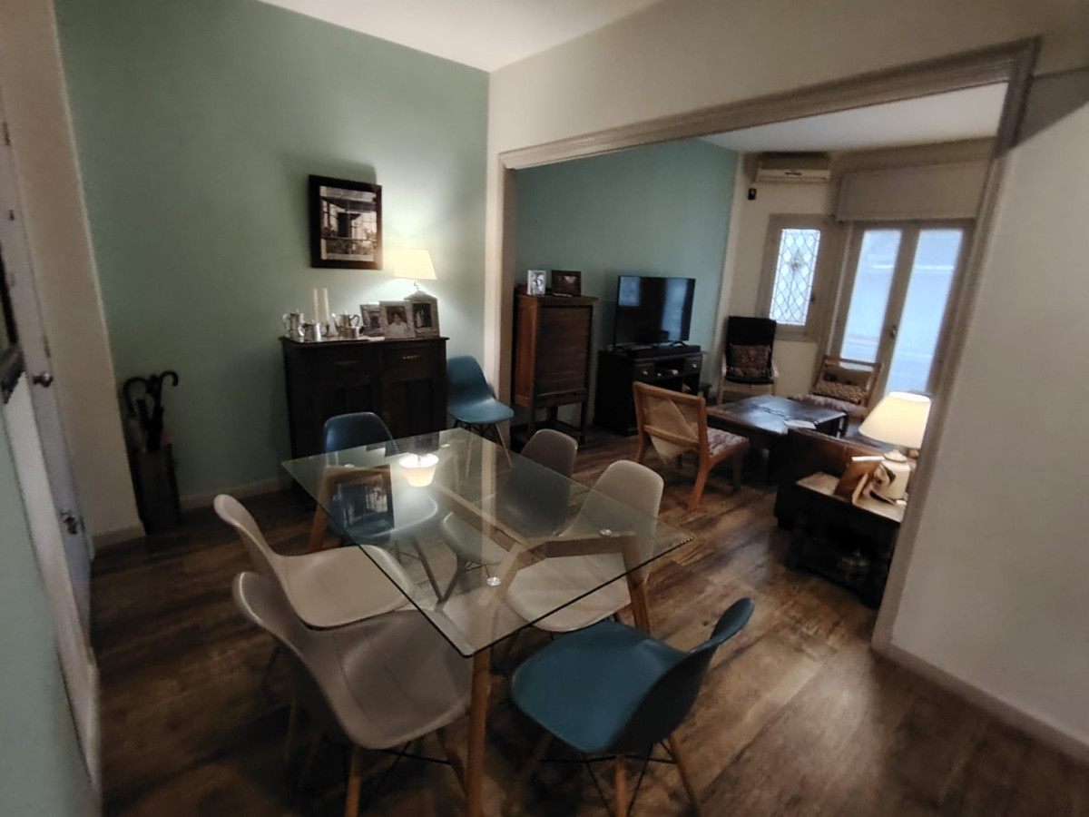 Venta apartamento 3 dormitorios 2 baños Montevideo Centro Sur.