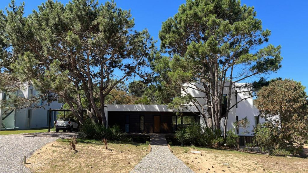 Casa tres habitaciones Laguna escondida