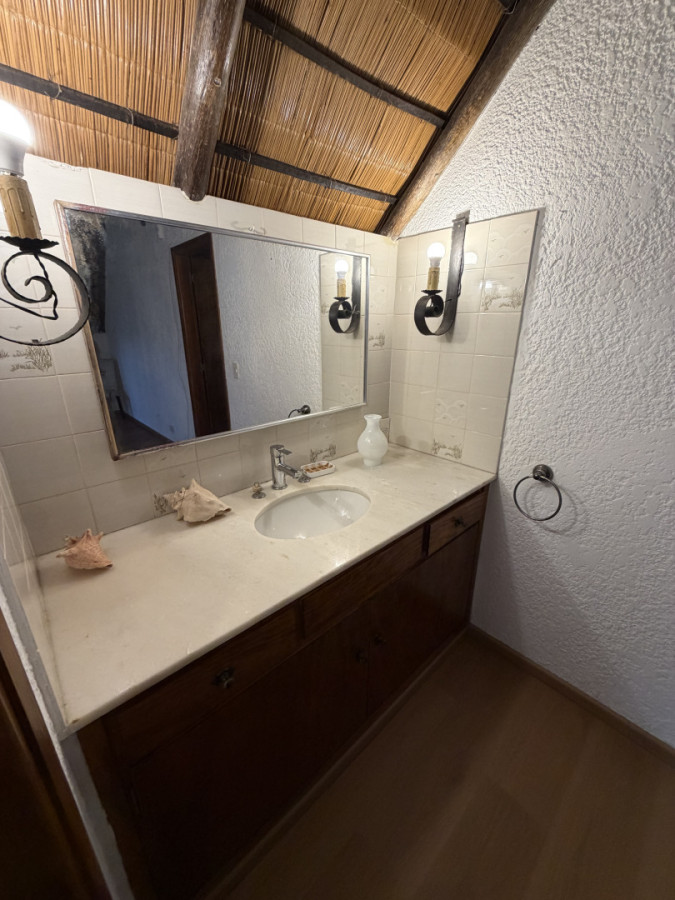 Casa - Maldonado, Sin Clasificar - Alquiler - $1.800 - Imagen 25