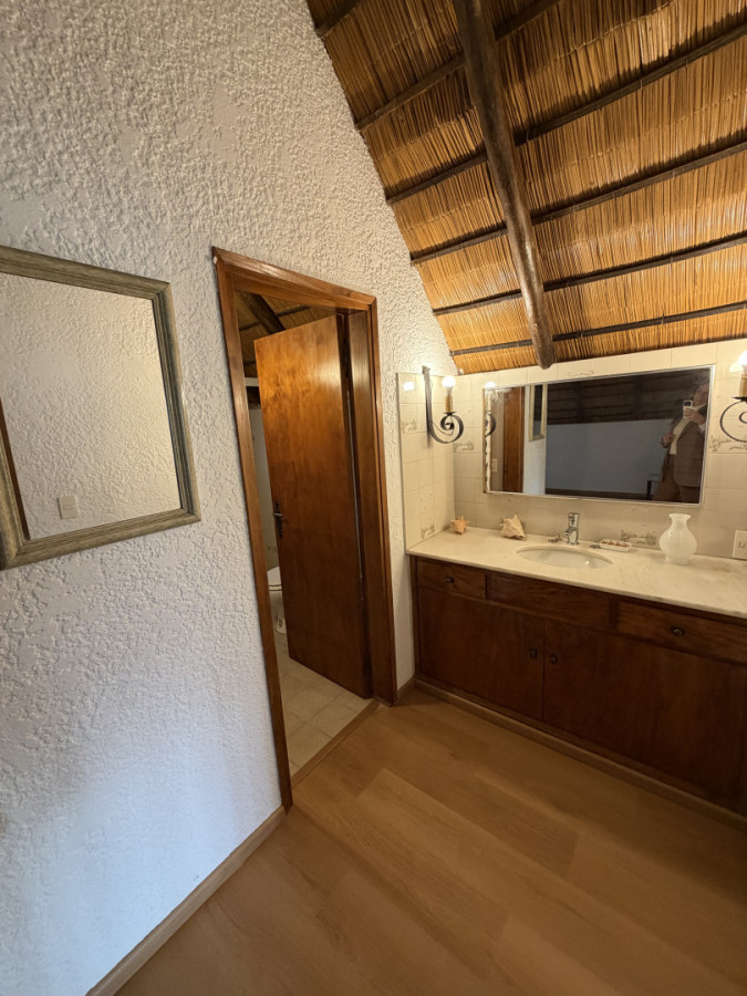 Casa - Maldonado, Sin Clasificar - Alquiler - $1.800 - Imagen 27