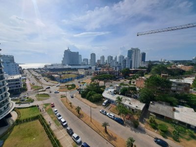 VENTA APARTAMENTO 3 DORMITORIOS 3 BAÑOS 1 SUITE AIDY GRILL PUNTA DEL ESTE