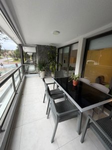 Venta apartamento de 2 dormitorios y 2 baños con parrillero propio 
