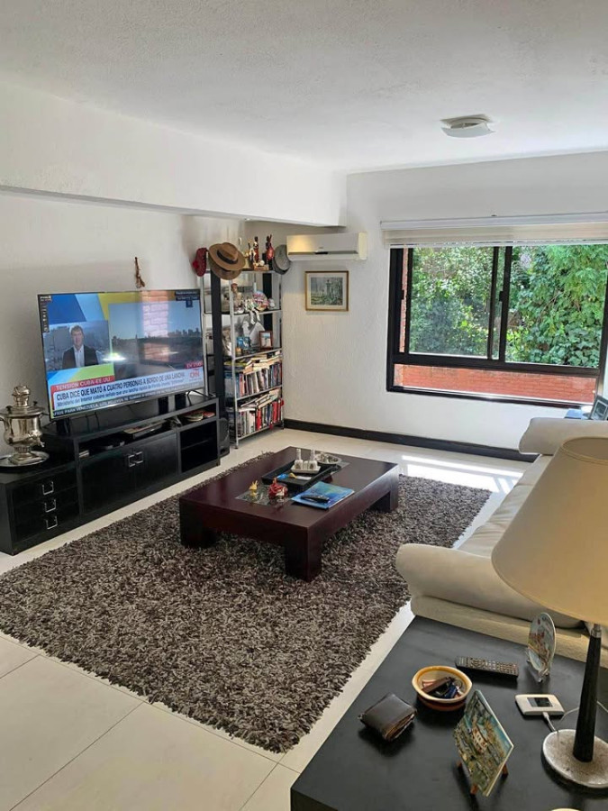 VENTA DE APARTAMENTO DE 1 DORMITORIO Y 1 BAÑO, AYDI GRILL PUNTA DEL ESTE 