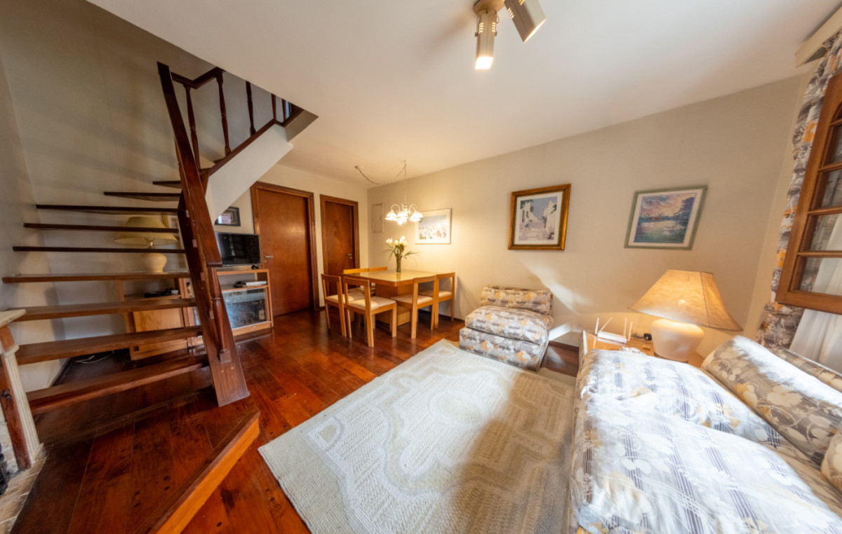 VENTA DE CASA 2 DORMITORIOS Y 2 BAÑOS, PLAYA MANSA PUNTA DEL ESTE 