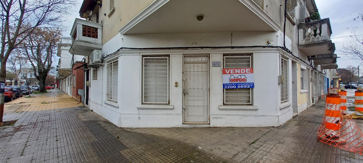 Apartamento tipo casa en planta baja Yaguarí y Rodriguez Larreta 