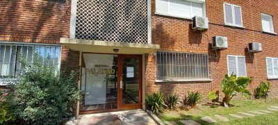 Actualmente alquilado, alta rentabilidad. Super luminoso, tercer piso por escalera