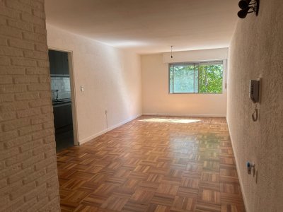 A nuevo! Apto al frente de 3 dormitorios en zona Prado