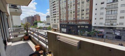 A pocas cuadras de 18 de Julio, una construcción espectacular