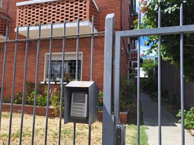 Apto 2 dorm Próx Avda 8 de Octubre y Bvar José Batlle y Ordoñez