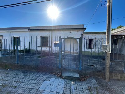 Sobre Yucatan, casa en padrón único, excelente desahogo 