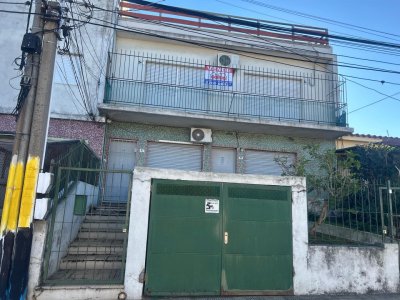 Oportunidad! Excelente propiedad en zona con variados servicios