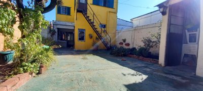 Casa reciclada y con buen fondo