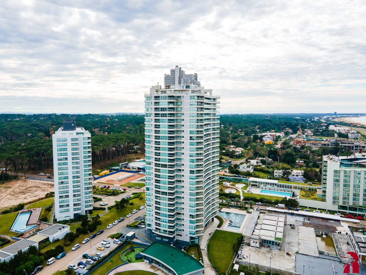 Venta de Apartamento 2 DORMITORIOS en Playa Brava, Punta del Este, Maldonado