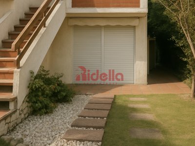 Alquiler anual casa 1 dormitorio con patio y parrillero Punta del Este