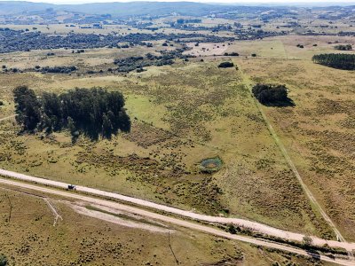 Chacra en Sierras de Garzón, 5 hectáreas - Ideal para desarrollo rural o viñedos